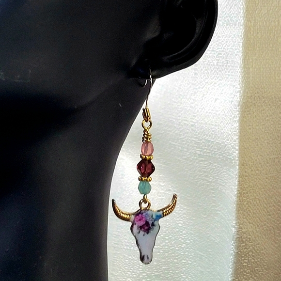 Yellowstone theme Earrings Handmade and Hypoallergenic - Picture 7 of 11